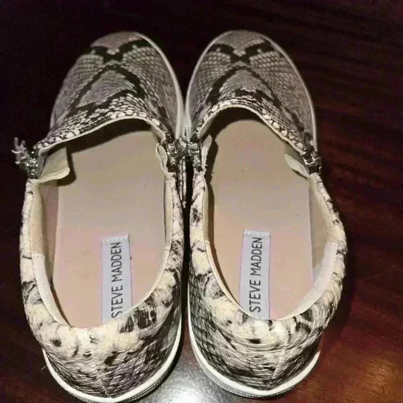 Steve Madden Glaammar Slip On Snakeskin Animal Print Sneaker Black Gray Size 8 - Picture 5 of 8